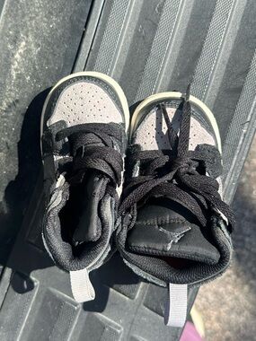 Jordan Kids Gray and Black High-Top Sneakers